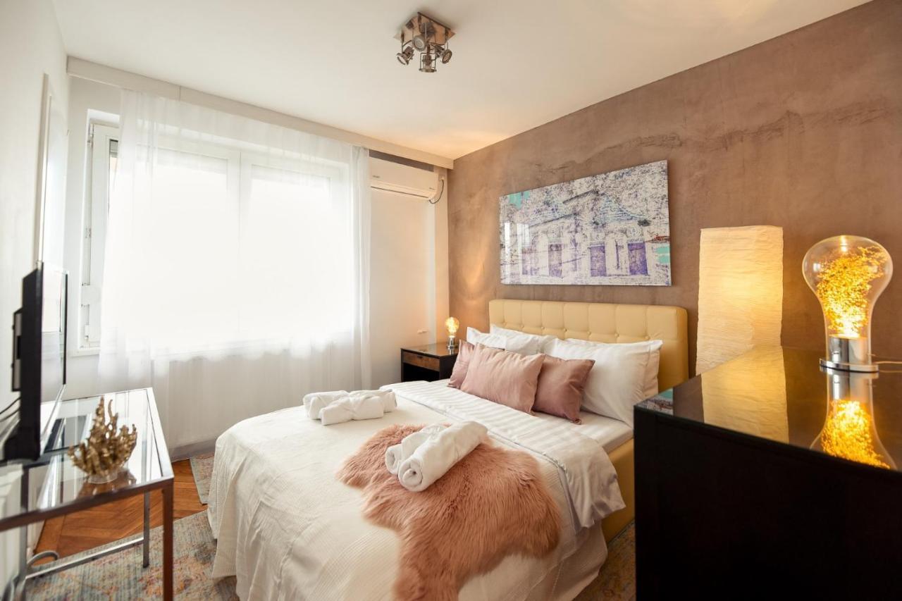 New - Elegant Duplex With Amazing View & Balcony - Homey Residence Бухарест Екстер'єр фото