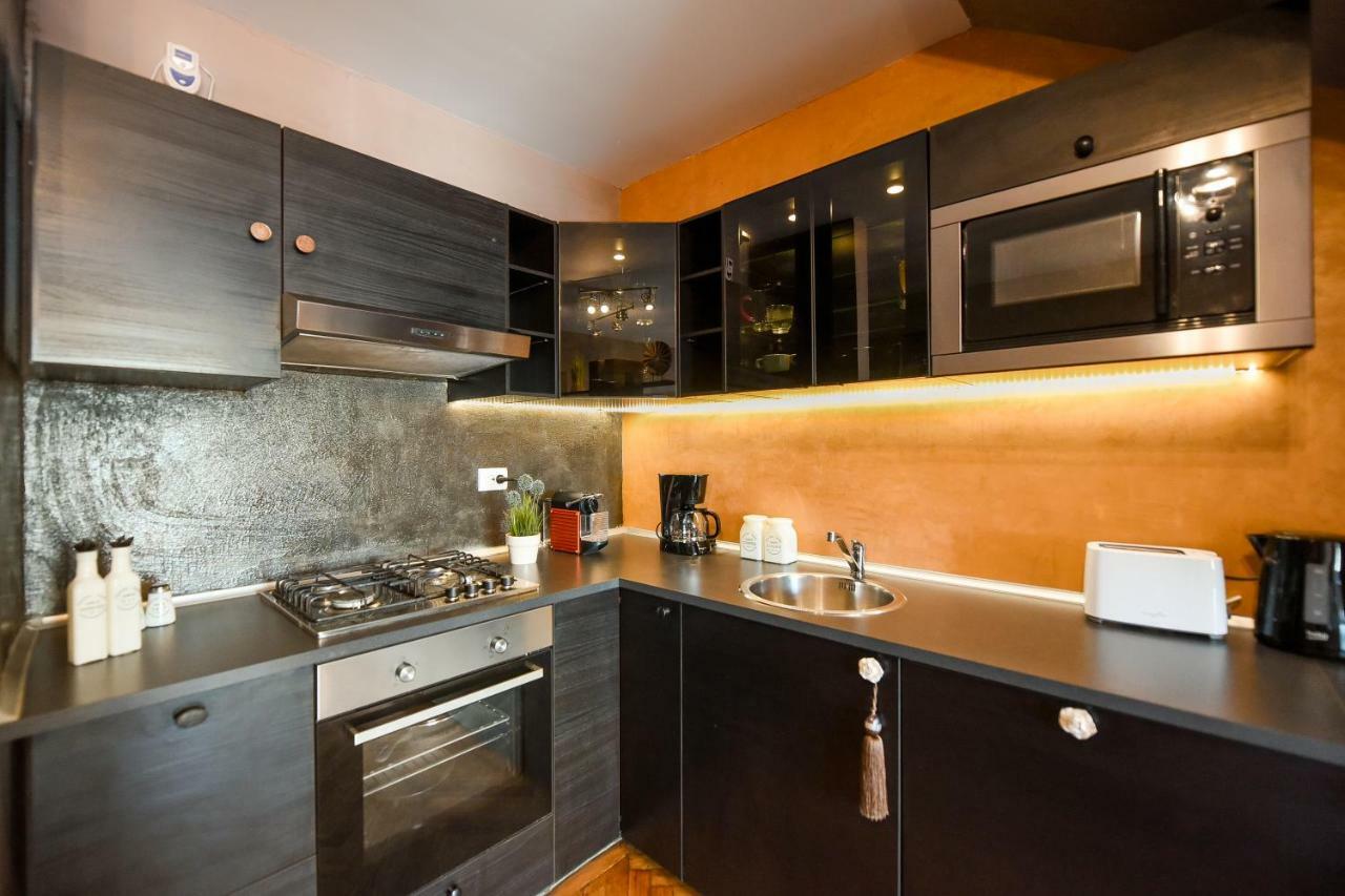 New - Elegant Duplex With Amazing View & Balcony - Homey Residence Бухарест Екстер'єр фото